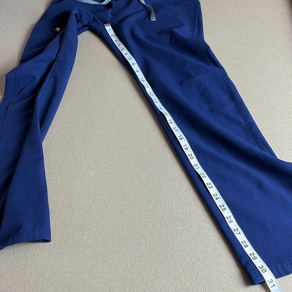 FIGS Technical Collection STYLE#: T21004- Blue - Small - Picture 8 of 9